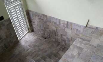 Imagem 3: Casa com 1 dormitório para alugar, 50 m² por R$ 500,00/mês - Campo Grande - Rio de Janeiro