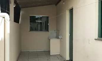 Imagem 1: Aluga casa 2/4 no Veiga jardim próximo ao terminal