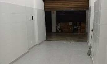 Imagem 2: Loja no primeiro piso do ed. Arcangelo Maleta