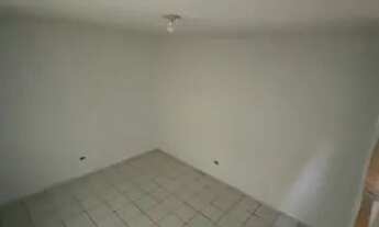 Imagem 4: Casa com 02 dormitórios, sala, cozinha, banheiro e área de serviço - sem vaga de garagem