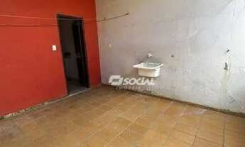 Imagem 7: Ótima casa para locação na região da zona Sul da cidade. Rua Graviúna, Bairro Cohab, Porto