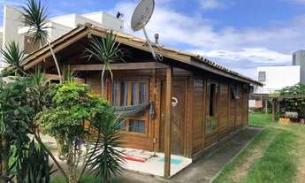 Imagem: Casa com três quartos no campeche