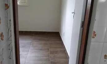 Imagem 7: Cond. ariranha, reformado, 2 quartos, wc social, cozinha americana,1 vg