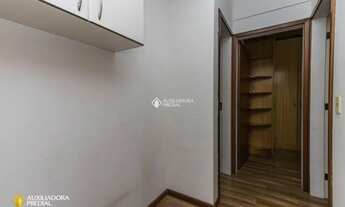 Imagem 5: Apartamento para venda possui 60 metros quadrados com 2 quartos em Agronômica - Florianópo