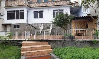 Imagem 2: Casa para aluguel tem 166 metros quadrados com 3 quartos em Jardim Carioca - Rio de Janeir