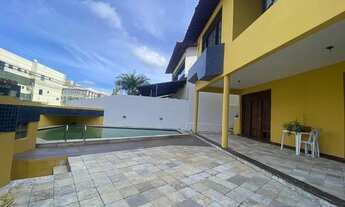 Imagem 2: Casa para aluguel e venda com 390 metros quadrados, 6 quartos sendo 3 suítes, no Bairro do