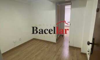 Imagem: Sala-À VENDA-Tijuca-Rio de Janeiro-RJ