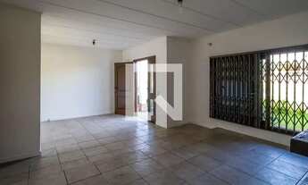 Imagem 1: Casa para Aluguel - Campo Novo, 3 Quartos, 180 m2