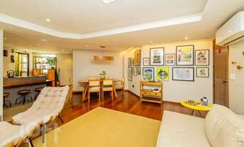 Imagem 4: Imóvel para venda possui 309 metros quadrados com 3 quartos em Boa Vista - Porto Alegre