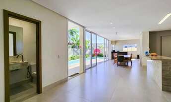 Imagem 5: Casa sobrado com 4 suítes à venda em condomínio fechado Portal do Sol Green em Goiânia-Go