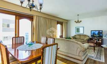 Imagem 2: Apartamento de 3 dormitórios com 2 vagas de garagem e infra no Menino Deus próximo a Orla