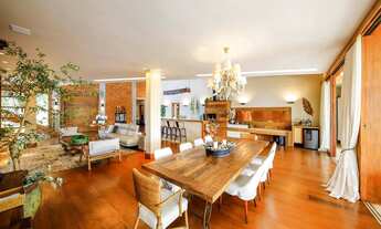 Imagem 5: Uma casa que dispensa palavras, com lazer, privacidade e mobília para venda