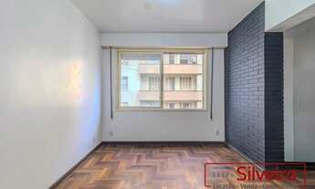 Imagem 2: Apartamento mobiliado e reformado no coração de Porto Alegre