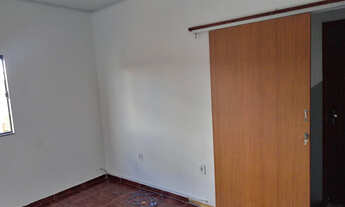 Imagem 2: Aluga se uma casa no bairro guarani