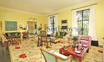 Imagem 7: Casa neoclássica em meio a natureza