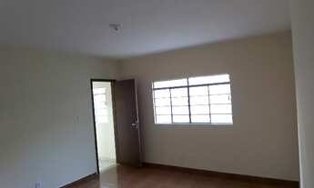 Imagem 2: Barracão 2 quartos varanda