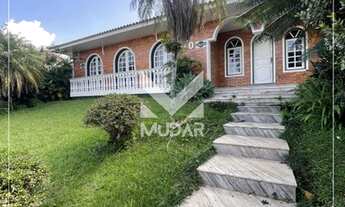 Imagem 2: Casa Alto Padrão com 4 quartos (2 suítes) no Jardim América