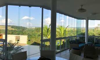 Imagem 5: Casa de condomínio térrea para venda tem 550 metros quadrados com 4 quartos