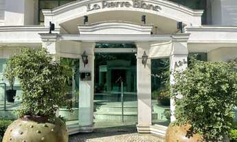 Imagem 2: Apartamento para Venda em Palhoça, Pedra Branca, 3 dormitórios, 1 suíte, 3 banheiros, 2 va