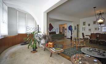 Imagem 4: Apartamento amplo com vista parcial mar