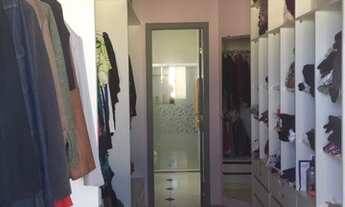 Imagem: Casa duplex em condomínio fechado no Vale