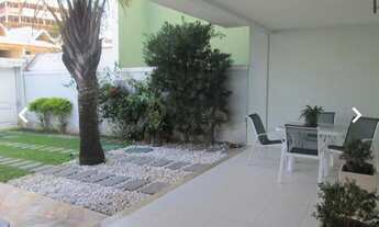 Imagem 4: Casa de condomínio para aluguel e venda tem 257 metros quadrados com 4 quartos