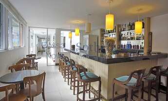 Imagem 7: Casa com piscina e vista para o Cristo