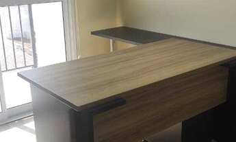 Imagem 7: Excelente sala comercial toda mobiliáda já pronta para escritório ,com luminárias e divis