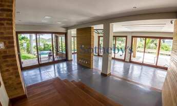 Imagem 3: Casa contemporânea com vista mar