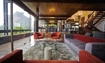 Imagem 1: Casa com arquitetura assinada por Sérgio Bernardes