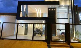 Imagem 3: Casa para venda com 330 metros quadrados com 3 quartos