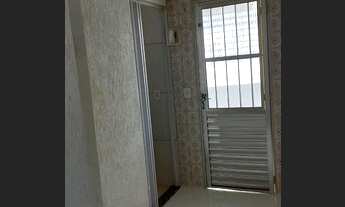 Imagem 2: Quarto cozinha e banheiro ao lado estação São Caetano