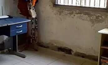 Imagem 4: Casa em rua pública