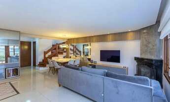 Imagem 2: Linda casa em condomínio com 4 dormitórios no bairro Vila Assunção!