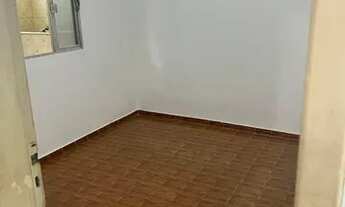 Imagem 7: Inenarrável Casa Duplex (Vazia) Tanque Sala 2 Quartos 2 Vagas Terraço