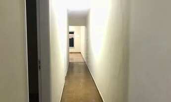 Imagem 6: Casa térrea com 3 vagas em rua tranquila