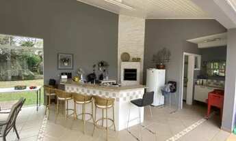 Imagem 2: Casa de condomínio para aluguel tem 356 metros quadrados com 3 quartos