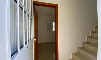 Imagem 3: Sobreposta Alta com 2 Dormitórios em Condomínio no Jd. Princesa, Primeira Casa com Sacada