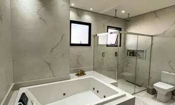 Imagem 3: Casa de condomínio para venda tem 580 metros quadrados com 4 quartos