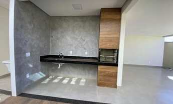 Imagem 3: Casa para aluguel com 3 quartos sendo 01 suíte e piscina - planejados no closet e cozinha