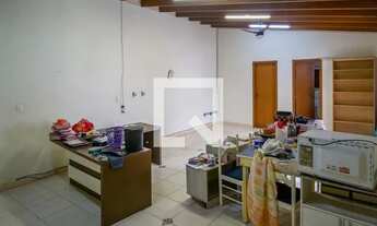 Imagem 3: Casa para Aluguel - Cavalhada, 1 Quarto, 204 m2