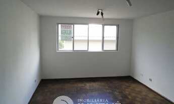 Imagem 4: IMOBILIARIA JUVEVE ALUGA APARTAMENTO AGUA VERDE AV ESTADOS PRX KENNEDY CEMITERIO 3 DORMITO