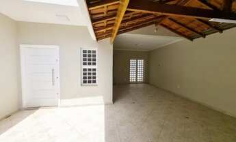 Imagem 3: Casa para Venda em Tatuí, Nova Tatuí, 3 dormitórios, 1 suíte, 4 banheiros, 3 vagas