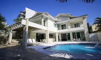 Imagem 2: Casa Luxuosa à Venda em Riviera de São Lourenço - SP