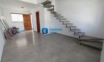 Imagem 2: Sobrado para venda possui 61 metros quadrados com 2 quartos em Aririú - Palhoça - SC