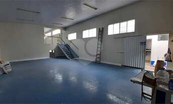 Imagem 5: Excelente barracão à venda no centro da cidade com 968m² de terreno e 638m² de construção