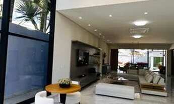 Imagem 7: Casa de condomínio para venda possui 505 metros quadrados com 6 quartos