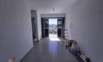 Imagem 2: Apartamento com 2 dormitórios para alugar, 55 m² por R$ 1.700,00/mês - Residencial Coqueir