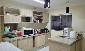 Imagem 6: Casa para venda, sobrado, com 3 quartos, sendo 01 suíte, 170 m², Setor 01, energia solar