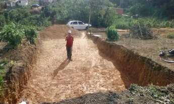 Imagem: Vende-se urgente Terreno